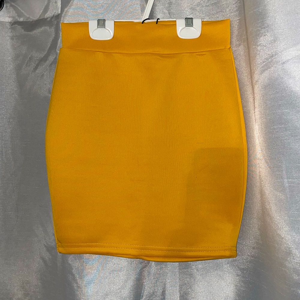 Urban Planet/Revamped mini skirt
